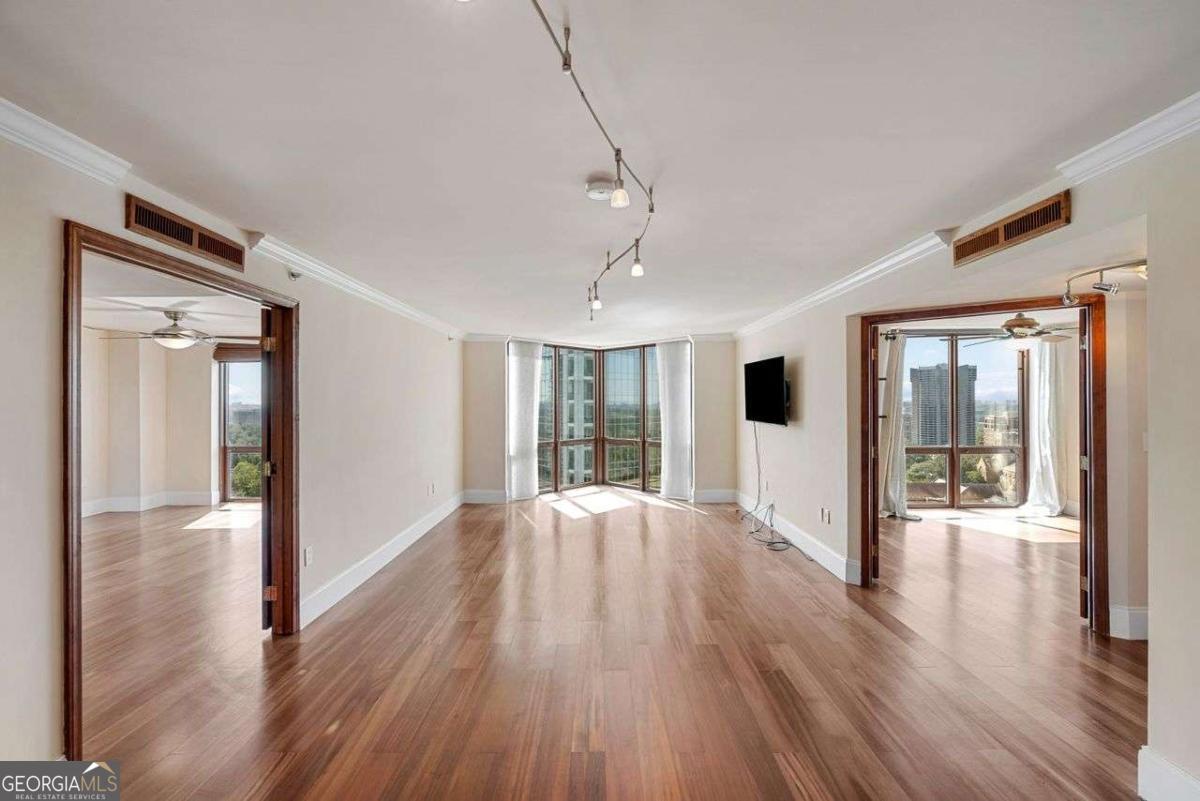 2870 Pharr Court South NW 2505