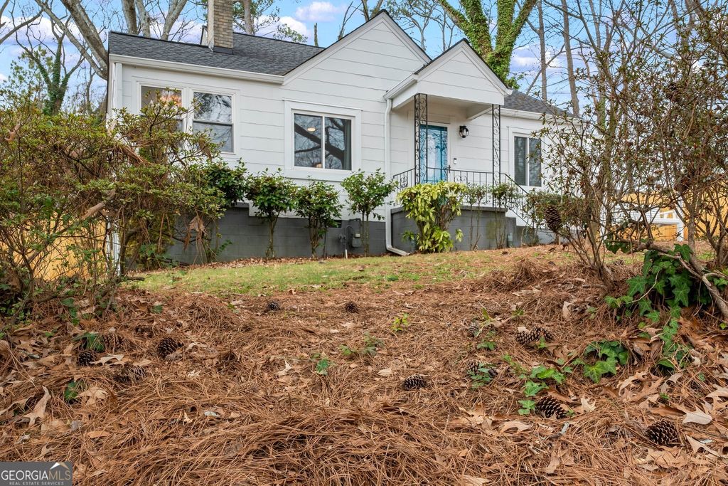 Photo of 3259 N Fulton Avenue, Hapeville, GA 30354 (MLS # 10764252)