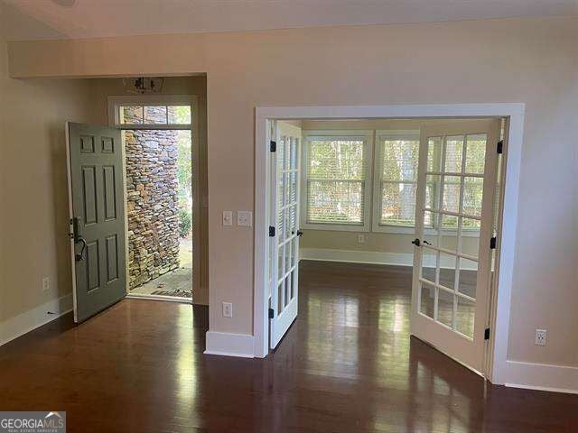 142 Edgewood CT