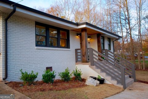 911 LAKE CT SE Smyrna GA 30082