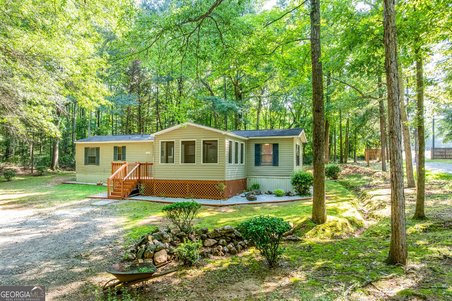 Jefferson, Georgia 30549, United States, 2 Bedrooms Bedrooms, ,2 BathroomsBathrooms,Residential,Pending,159604