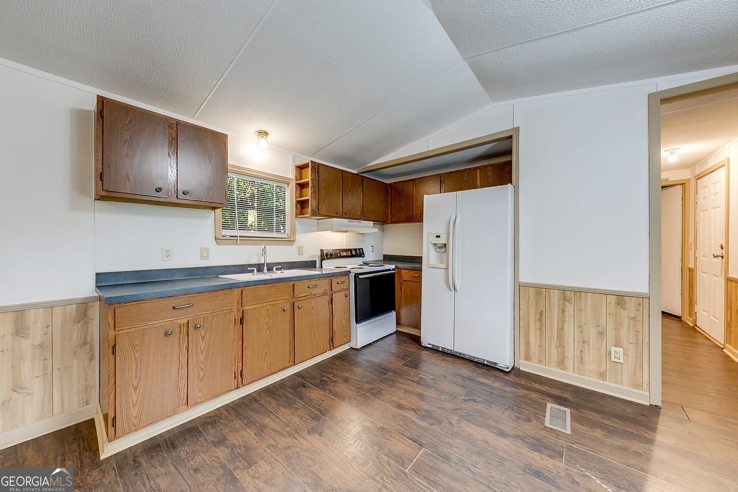 Jefferson, Georgia 30549, United States, 2 Bedrooms Bedrooms, ,2 BathroomsBathrooms,Residential,Pending,159604