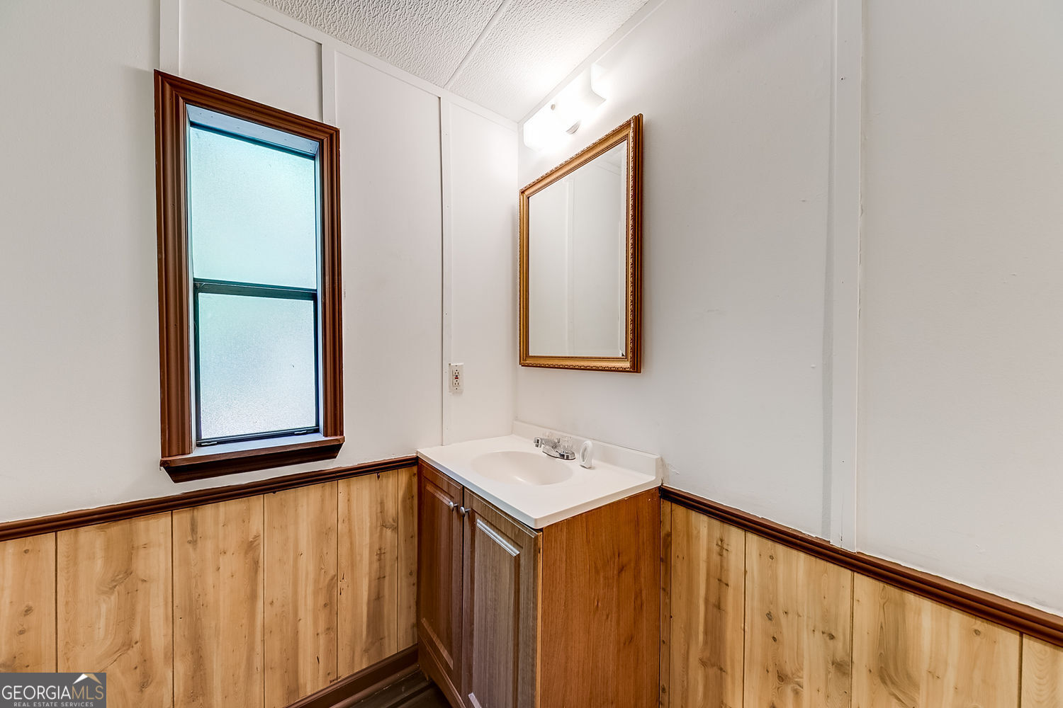 Jefferson, Georgia 30549, United States, 2 Bedrooms Bedrooms, ,2 BathroomsBathrooms,Residential,Pending,159604