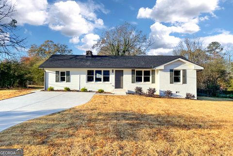 Photo of 436 Northcrest Drive, Winder, GA 30680 (MLS # 10630060)