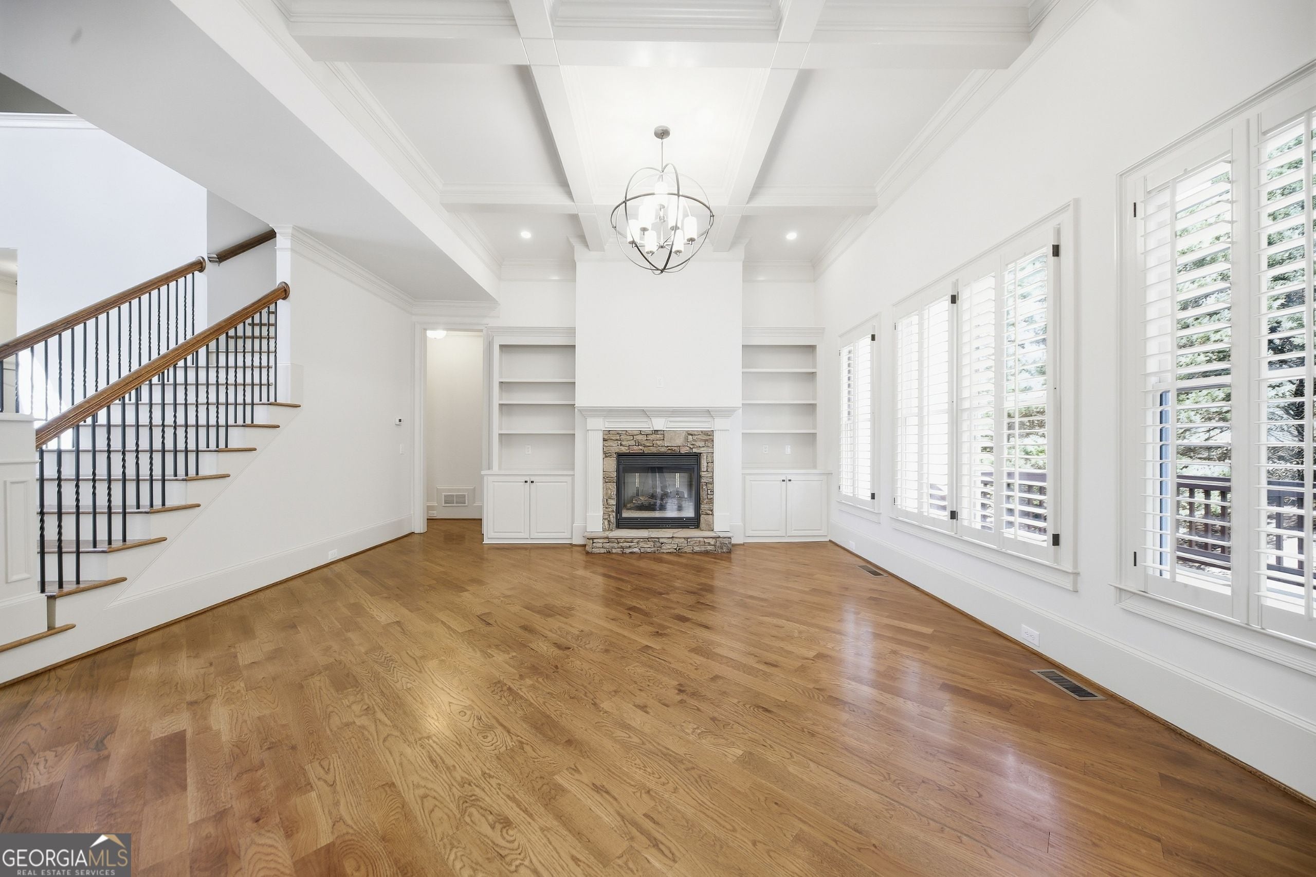 3420 Camellia LN