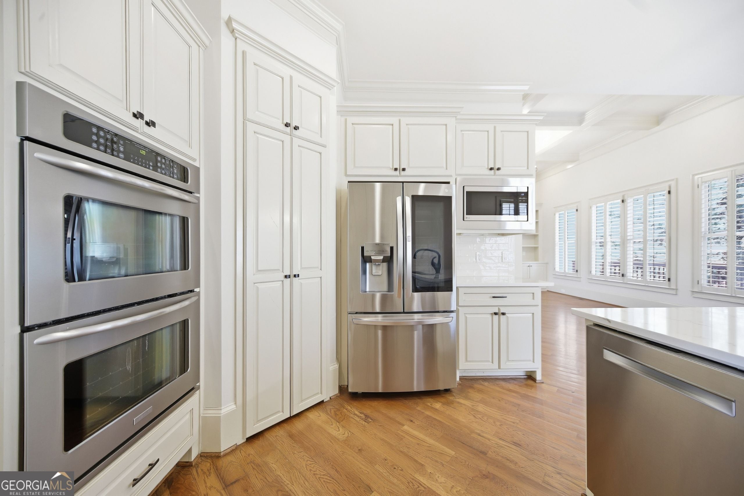 3420 Camellia LN