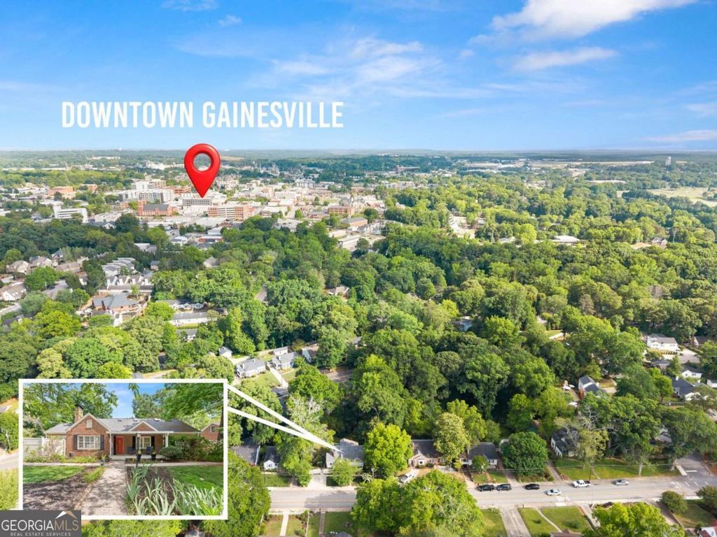 Photo of 601 Ridgewood Avenue, Gainesville, GA 30501 (MLS # 10772010)