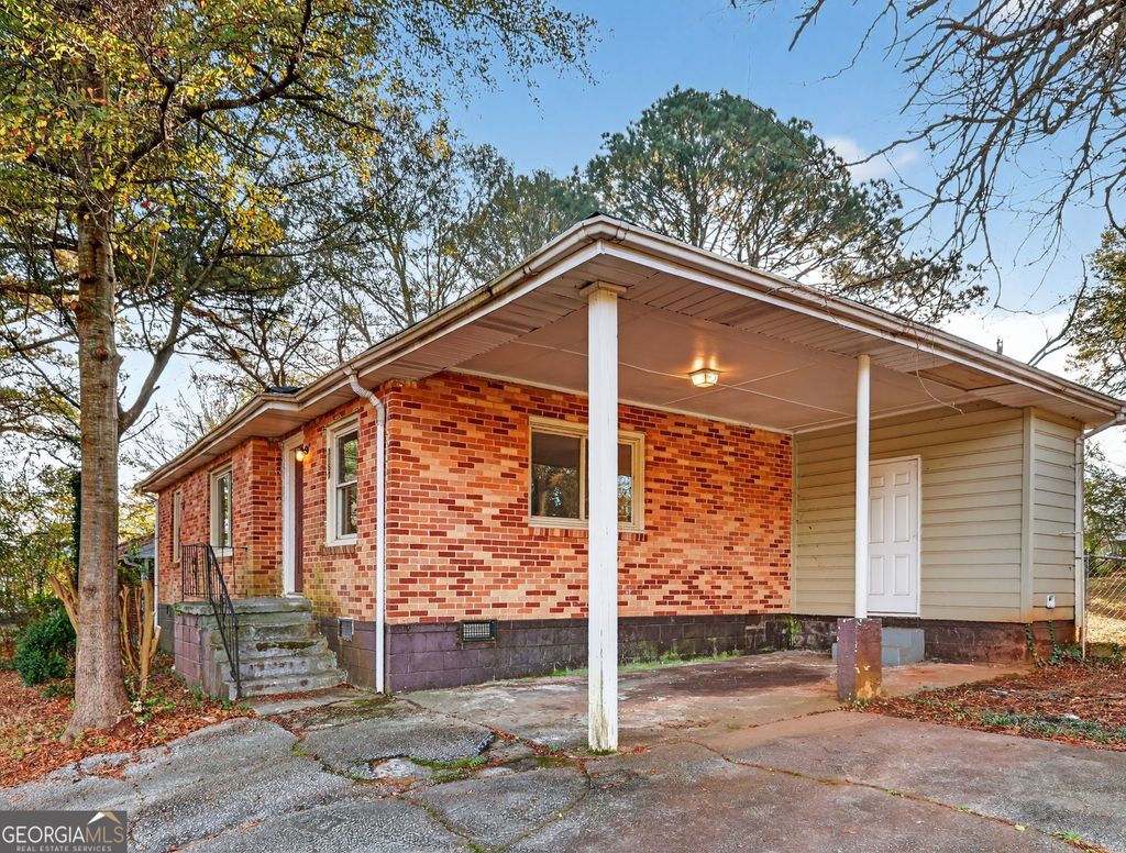 Photo of 3157 Bluebird Lane, Decatur, GA 30032 (MLS # 10660294)