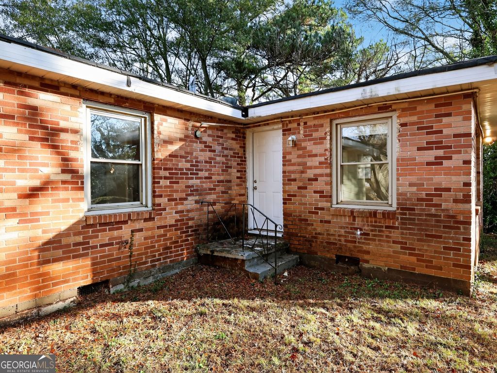 Photo of 3157 Bluebird Lane, Decatur, GA 30032 (MLS # 10660294)