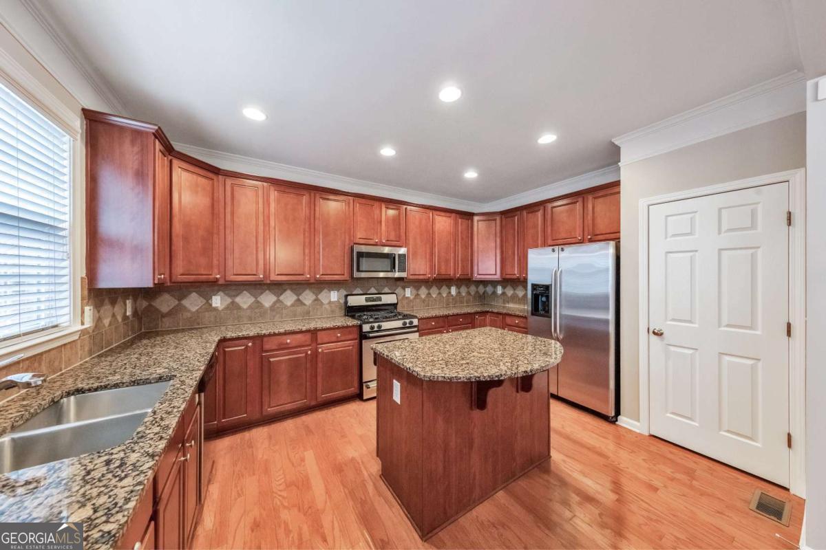 3363 Cumberland Club DR 16