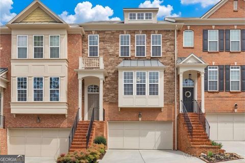 Photo of 3363 Cumberland Club Drive #16, Atlanta, GA 30339 (MLS # 10709844)