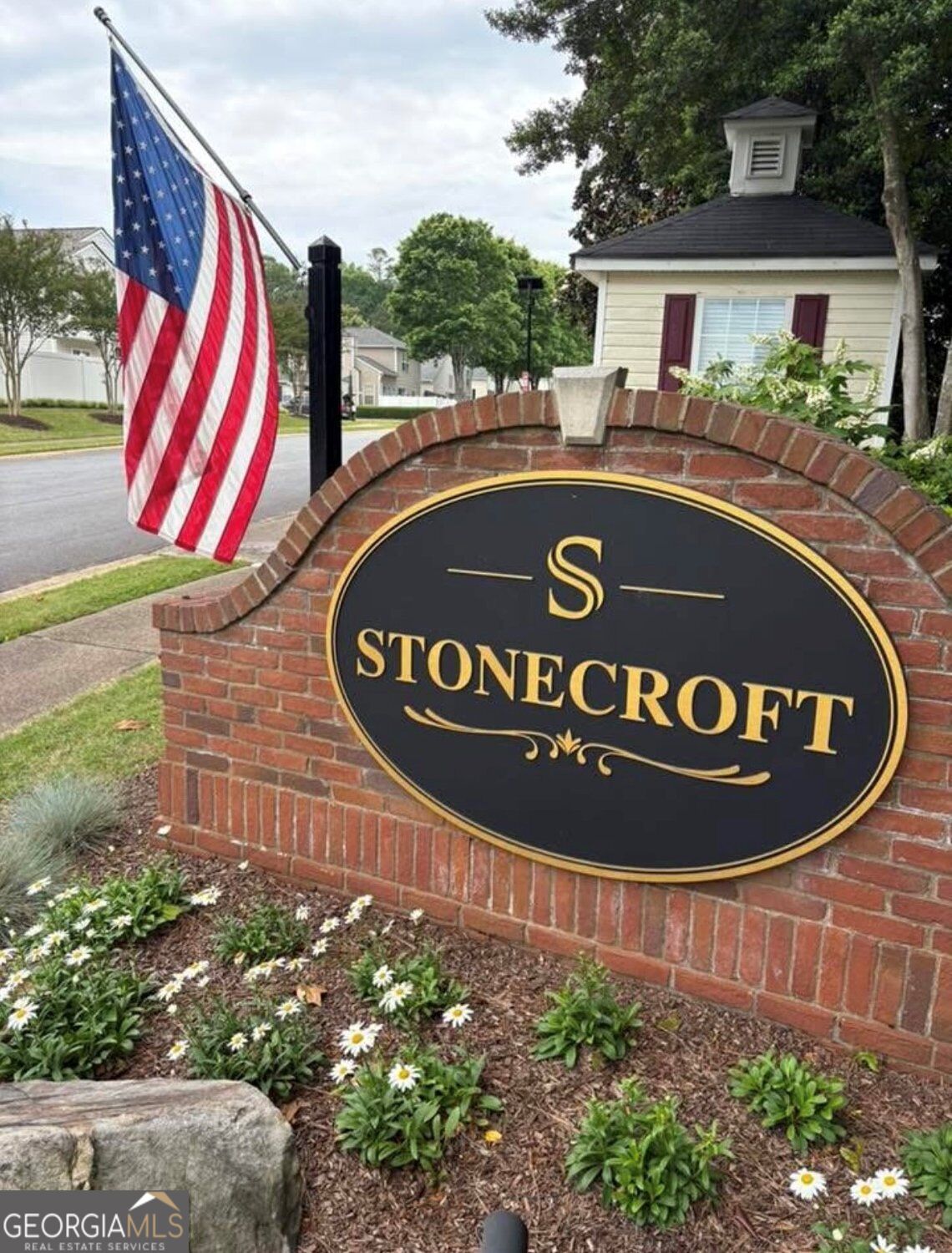 1006 Stonecroft LN