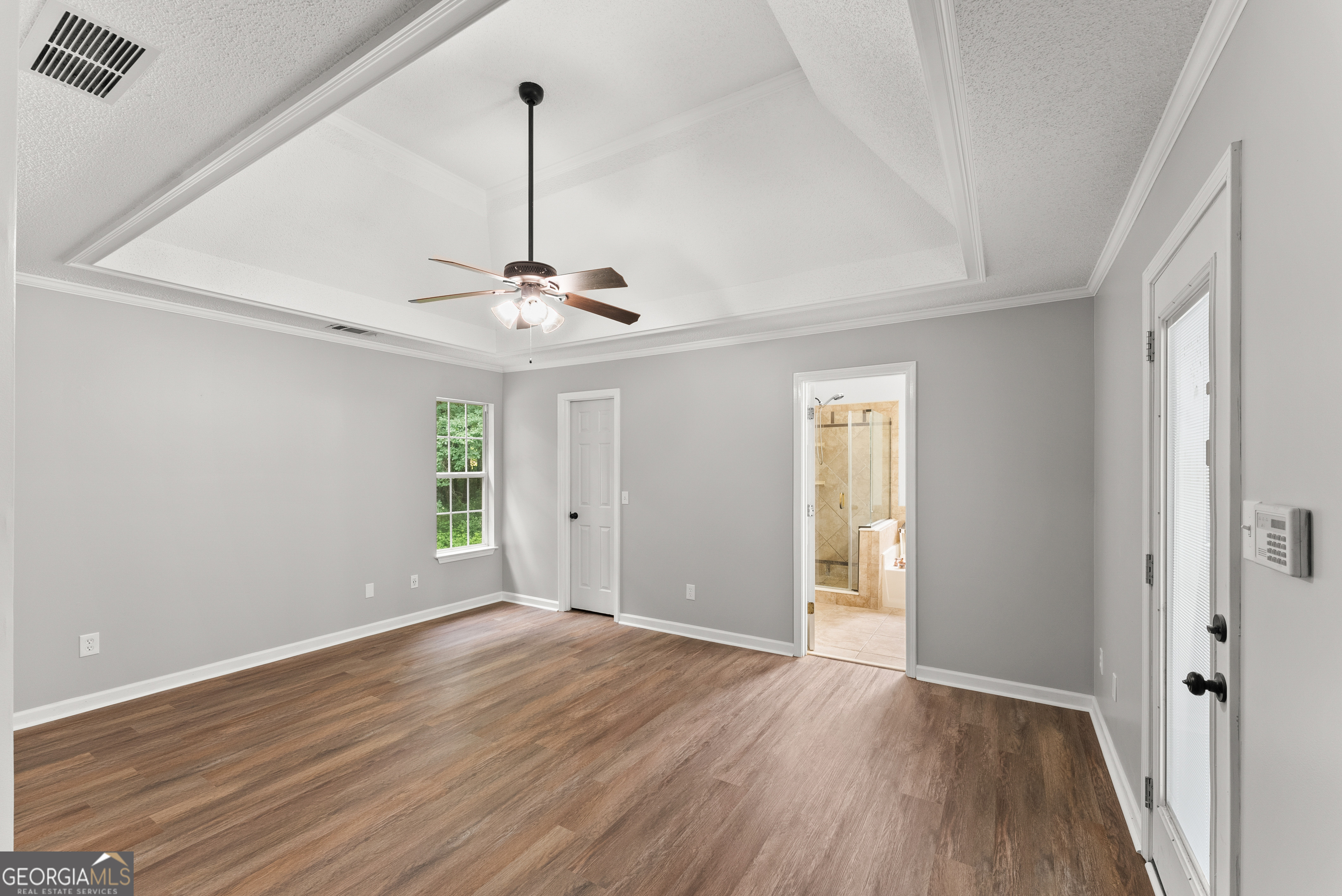 40 Wenham LN