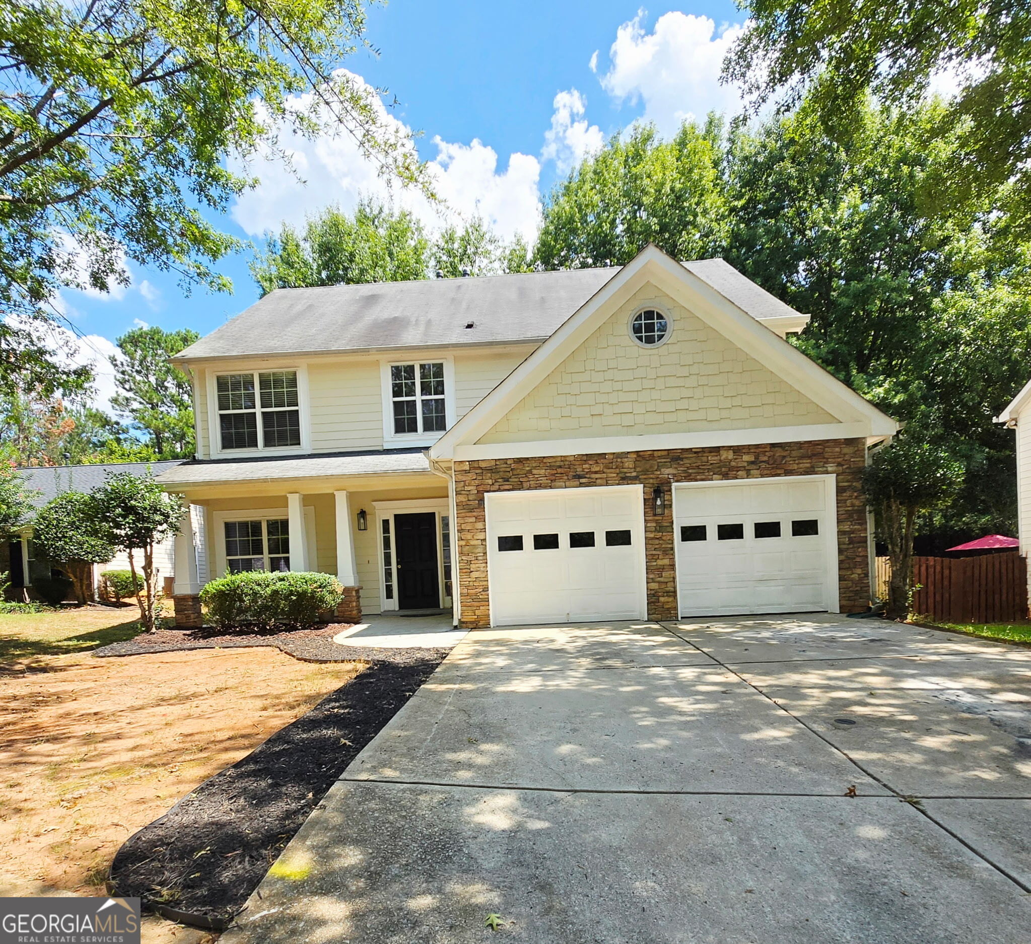 412 Eglington TRL