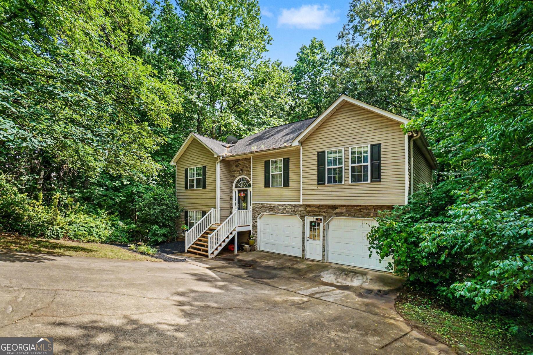 306 Queensbury WALK