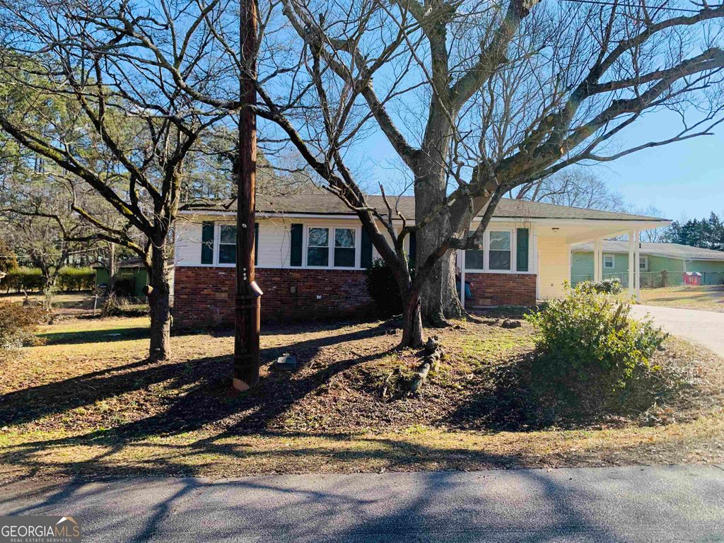 Photo of 24 Camellia Drive, Newnan, GA 30263 (MLS # 10683248)