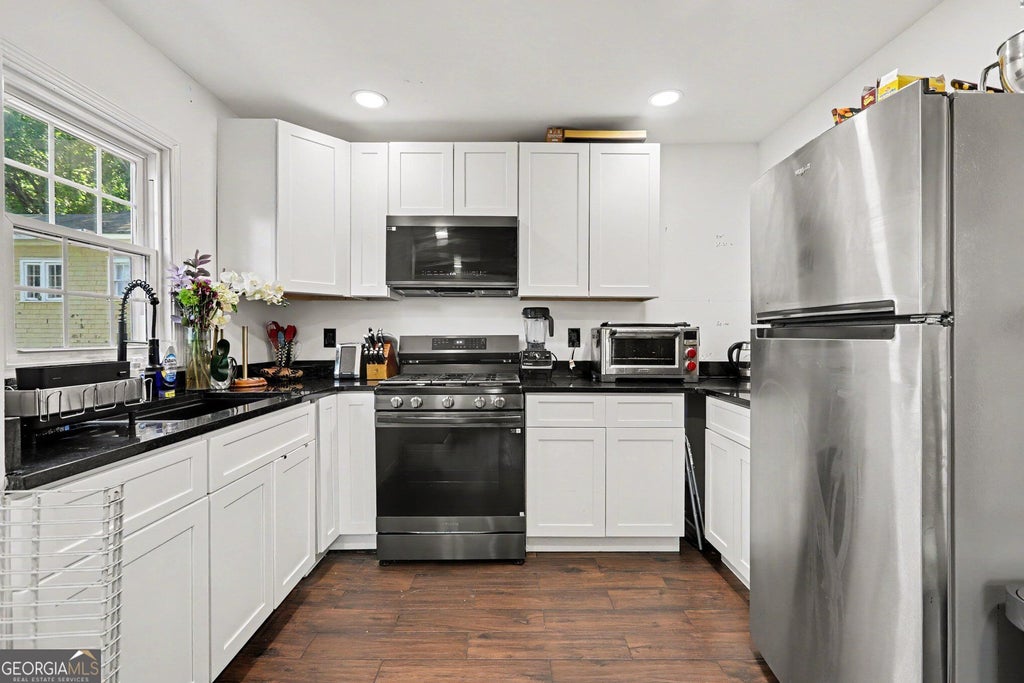Photo of 1251 Monroe Dr NE, Atlanta, GA 30306 (MLS # 10848398)