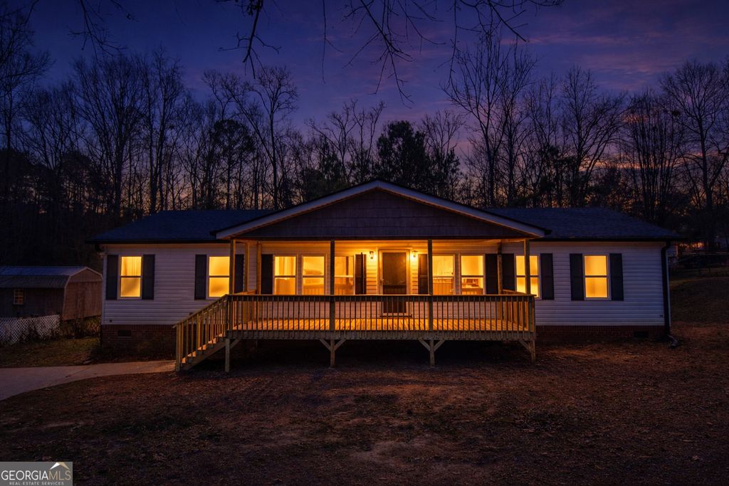 Photo of 205 Bradley Road, Jackson, GA 30233 (MLS # 10684593)