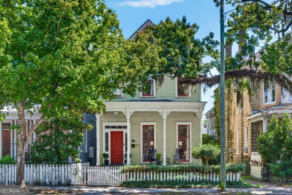 Photo of 2214 Barnard Street, Savannah, GA 31401 (MLS # 10874255)