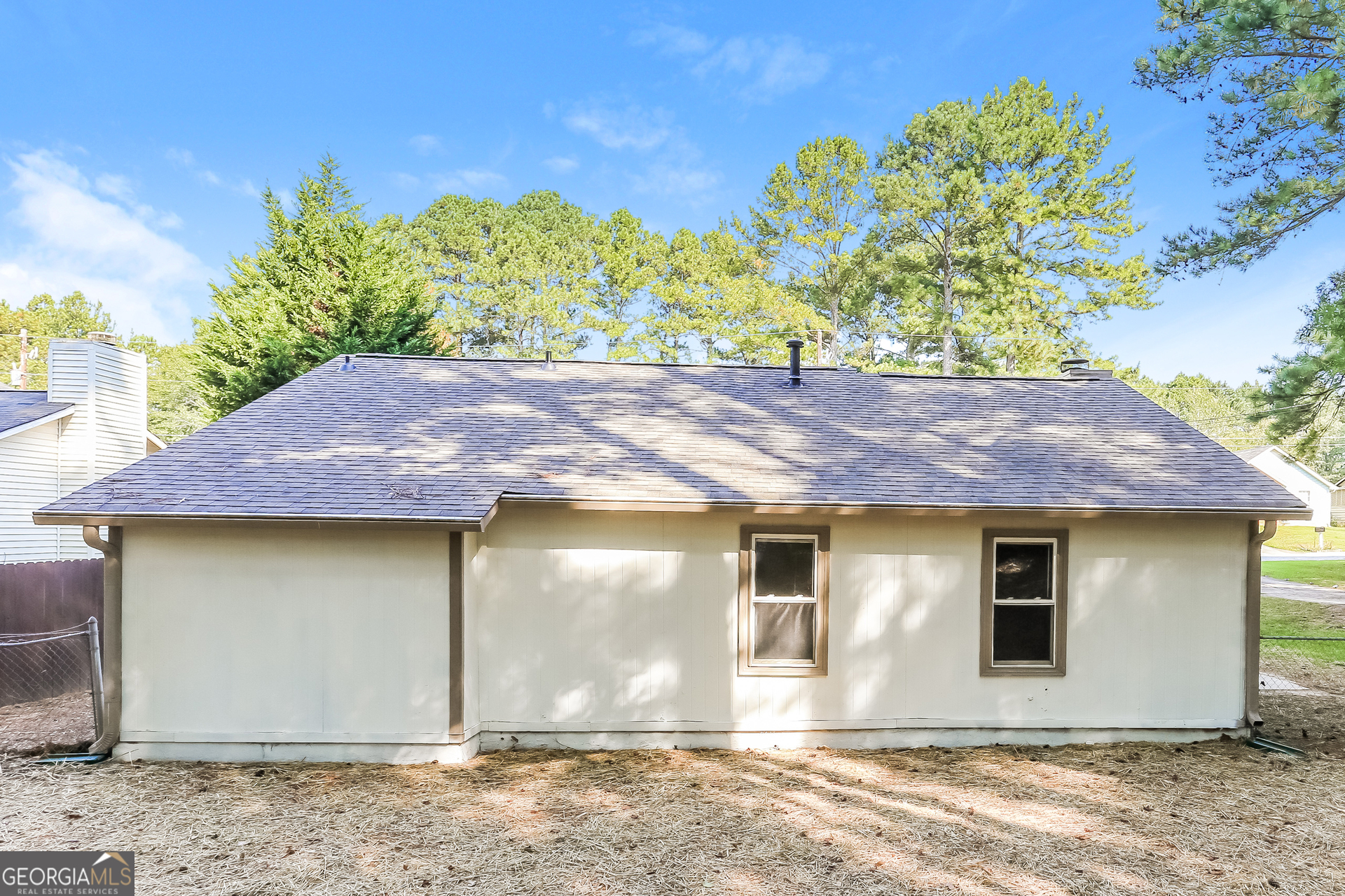 BRANDON HILL - Residential Lease