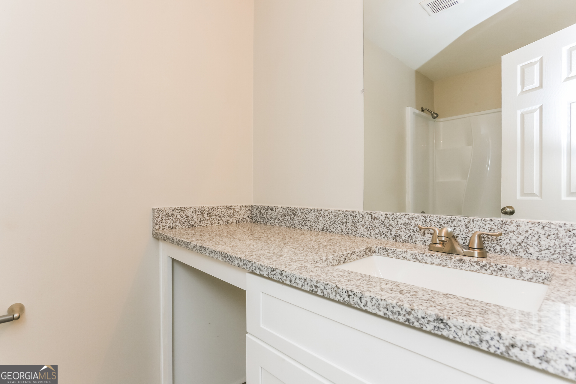 BRANDON HILL - Residential Lease