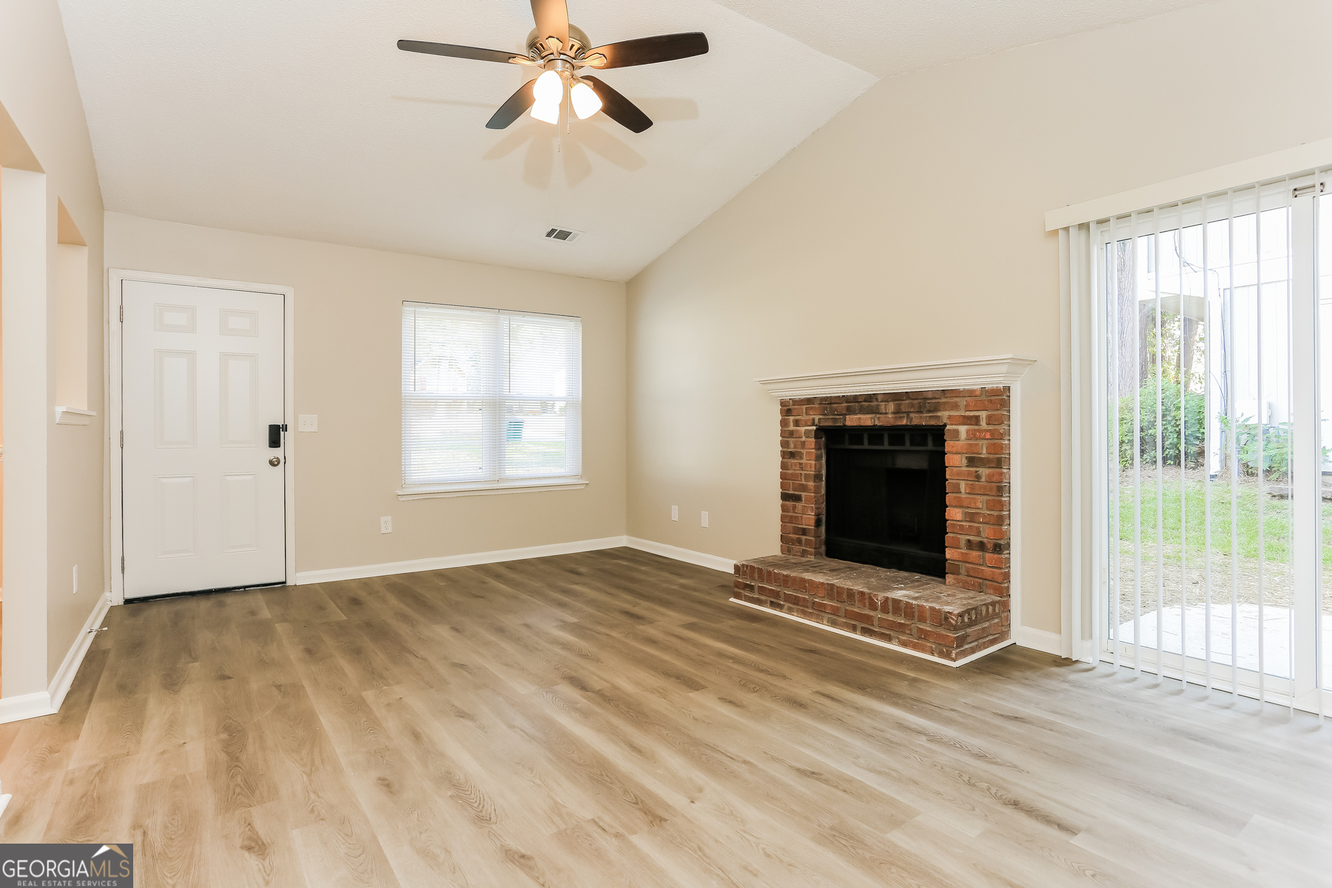 BRANDON HILL - Residential Lease