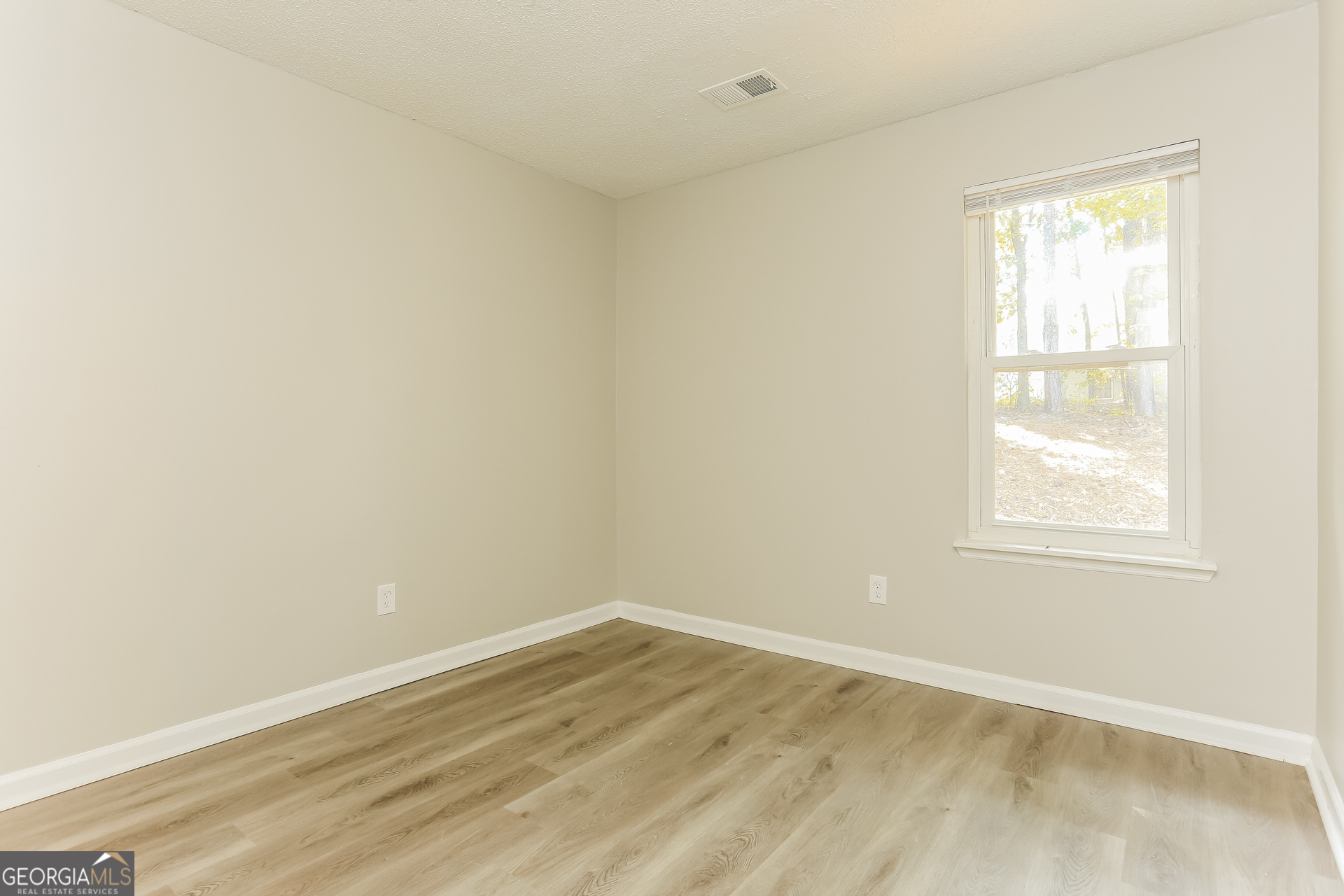 BRANDON HILL - Residential Lease