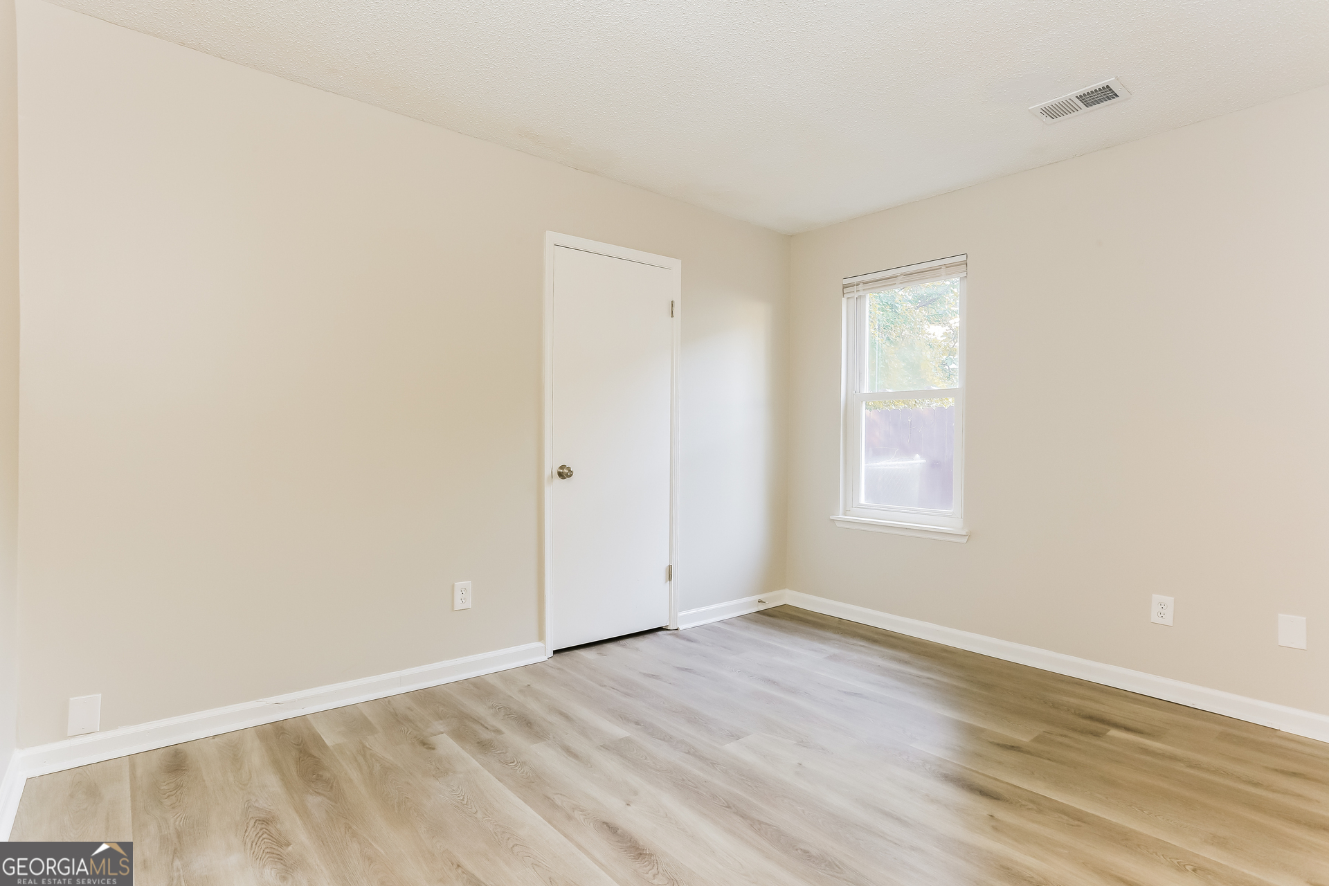 BRANDON HILL - Residential Lease