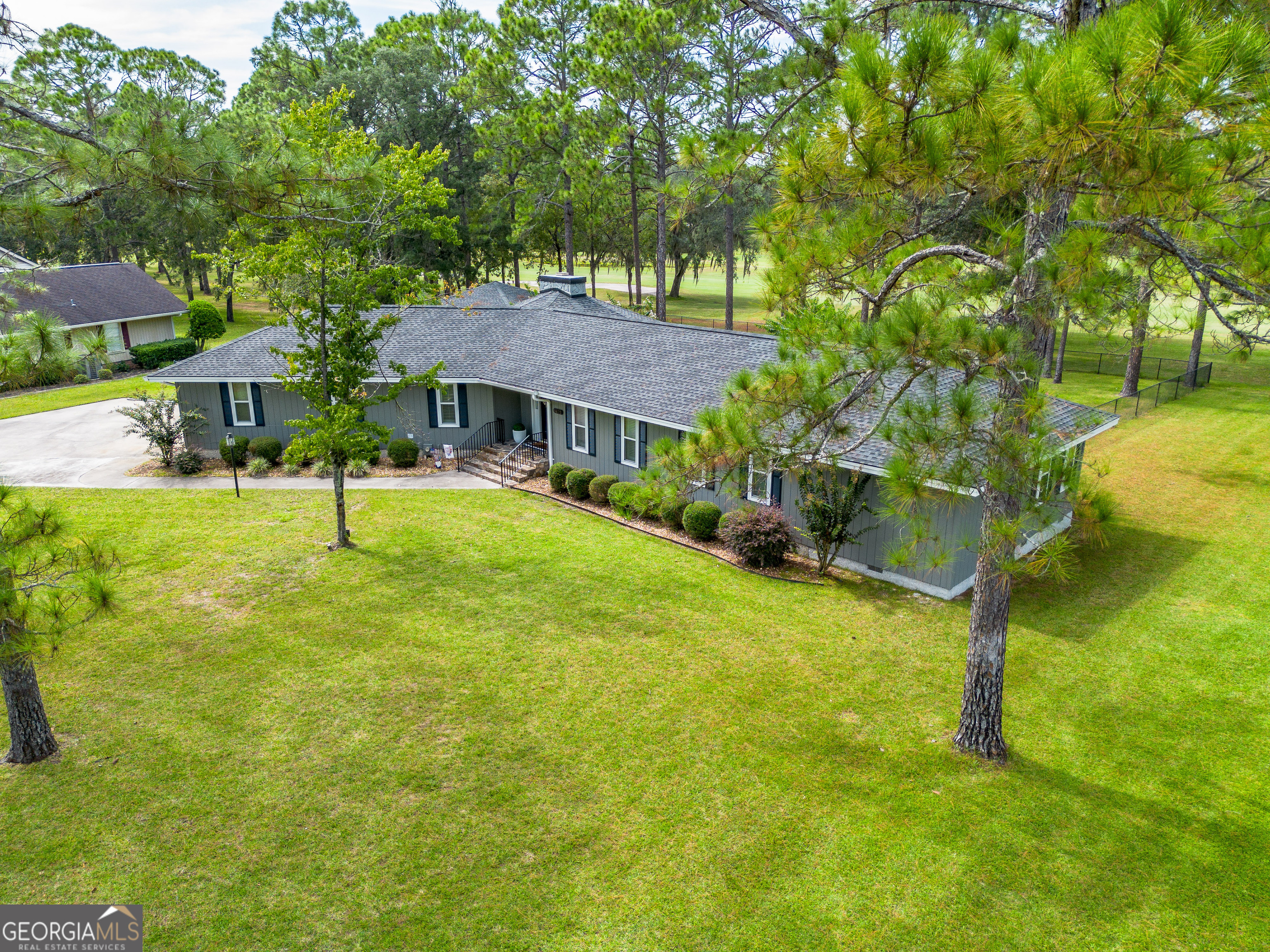 1472 S RIVER OAKS DR