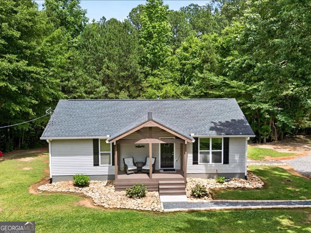 Photo of 723 Summers McKoy Road, Newnan, GA 30263 (MLS # 10773603)