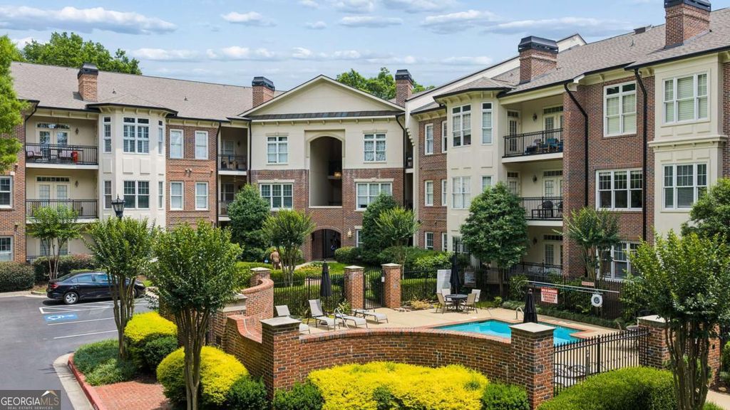 Photo of 825 Highland Lane NE #1111, Atlanta, GA 30306 (MLS # 10770377)