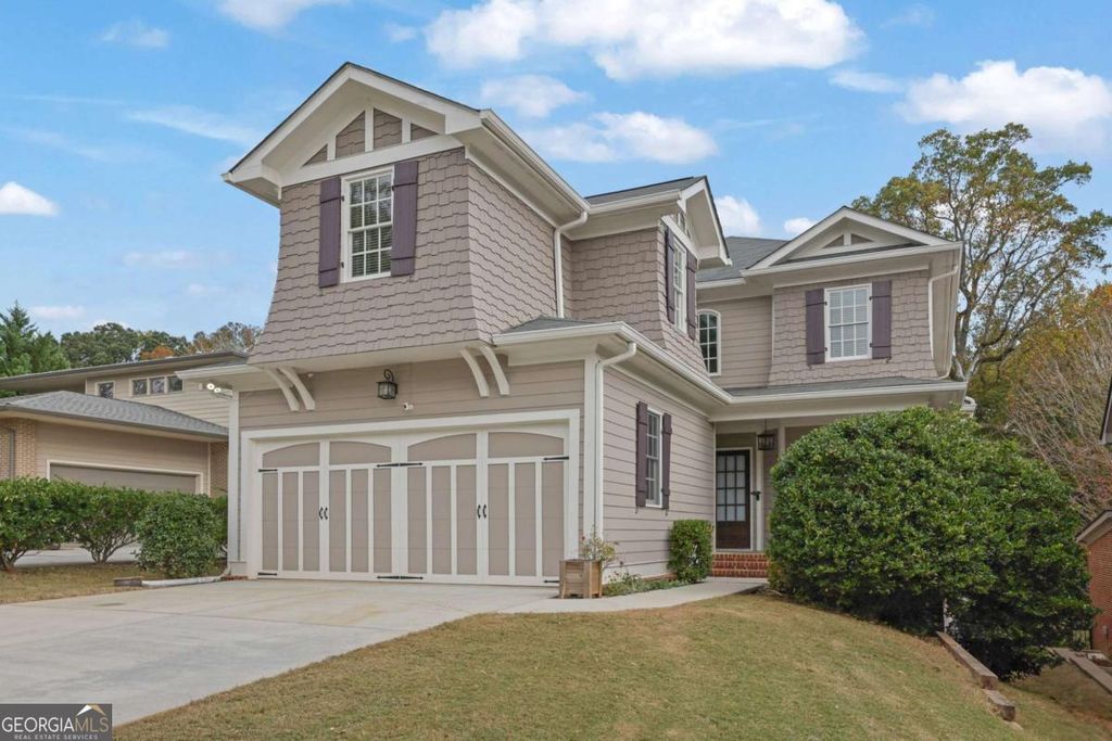 Photo of 3245 Lynwood Drive NE, Atlanta, GA 30319 (MLS # 10698470)