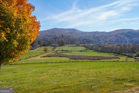 5192 Wolffork RD Rabun Gap GA 30568