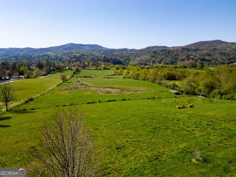 5192 Wolffork RD Rabun Gap GA 30568