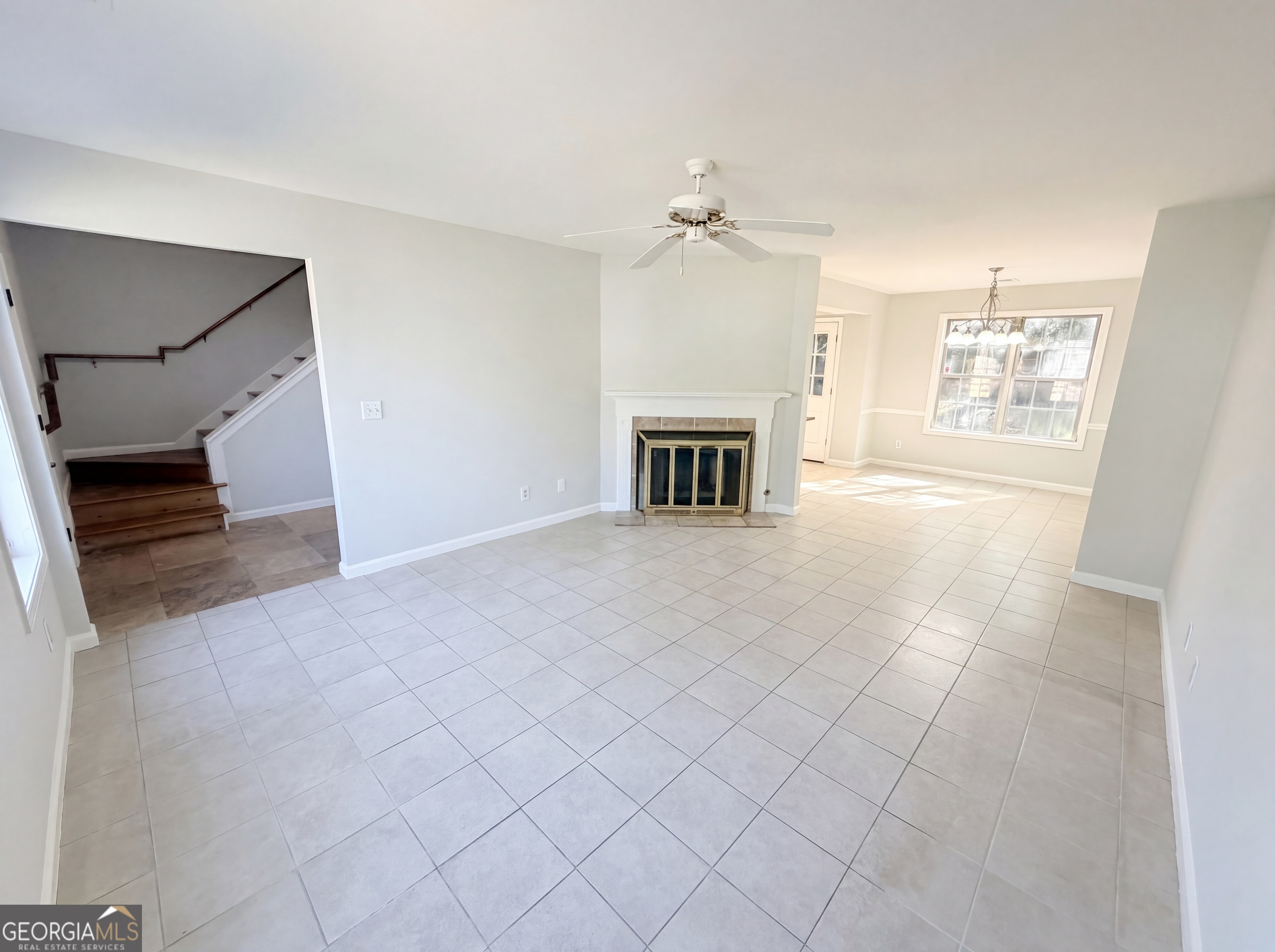 5690 Hollow Ridge LN