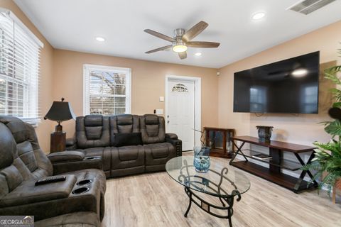 Photo of 142 Hutton Place NW, Atlanta, GA 30318 (MLS # 10770795)