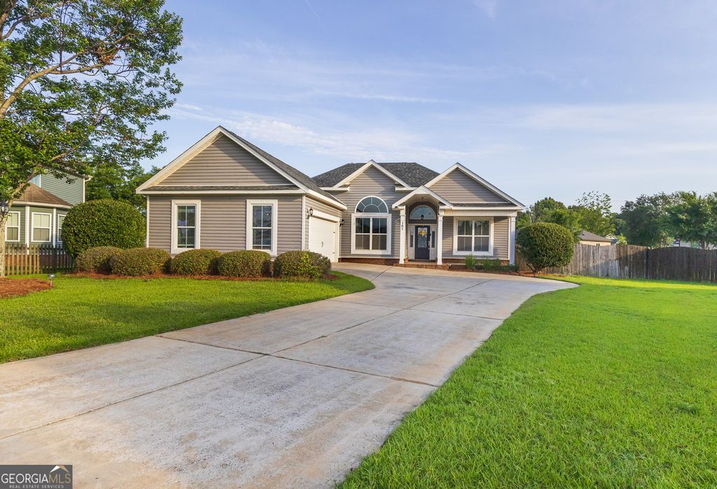 Photo of 205 Courthouse Lane, Warner Robins, GA 31088 (MLS # 10782541)