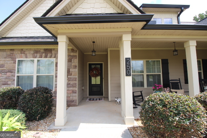 250 Forrest DR