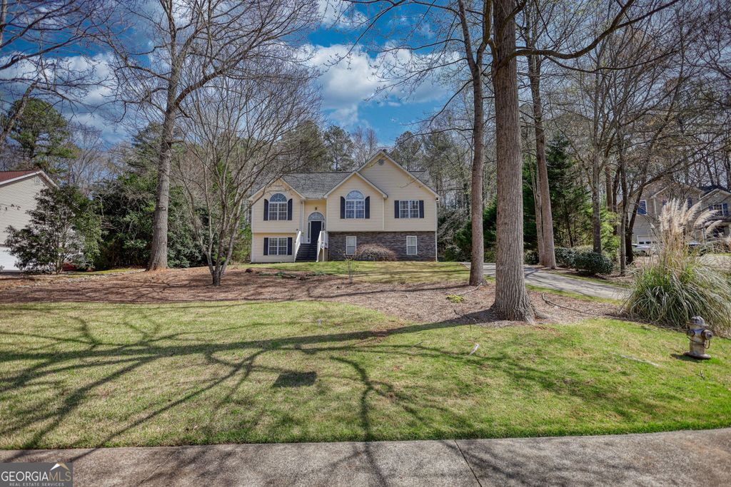 Photo of 1006 English Oak Lane, Winder, GA 30680 (MLS # 10717408)