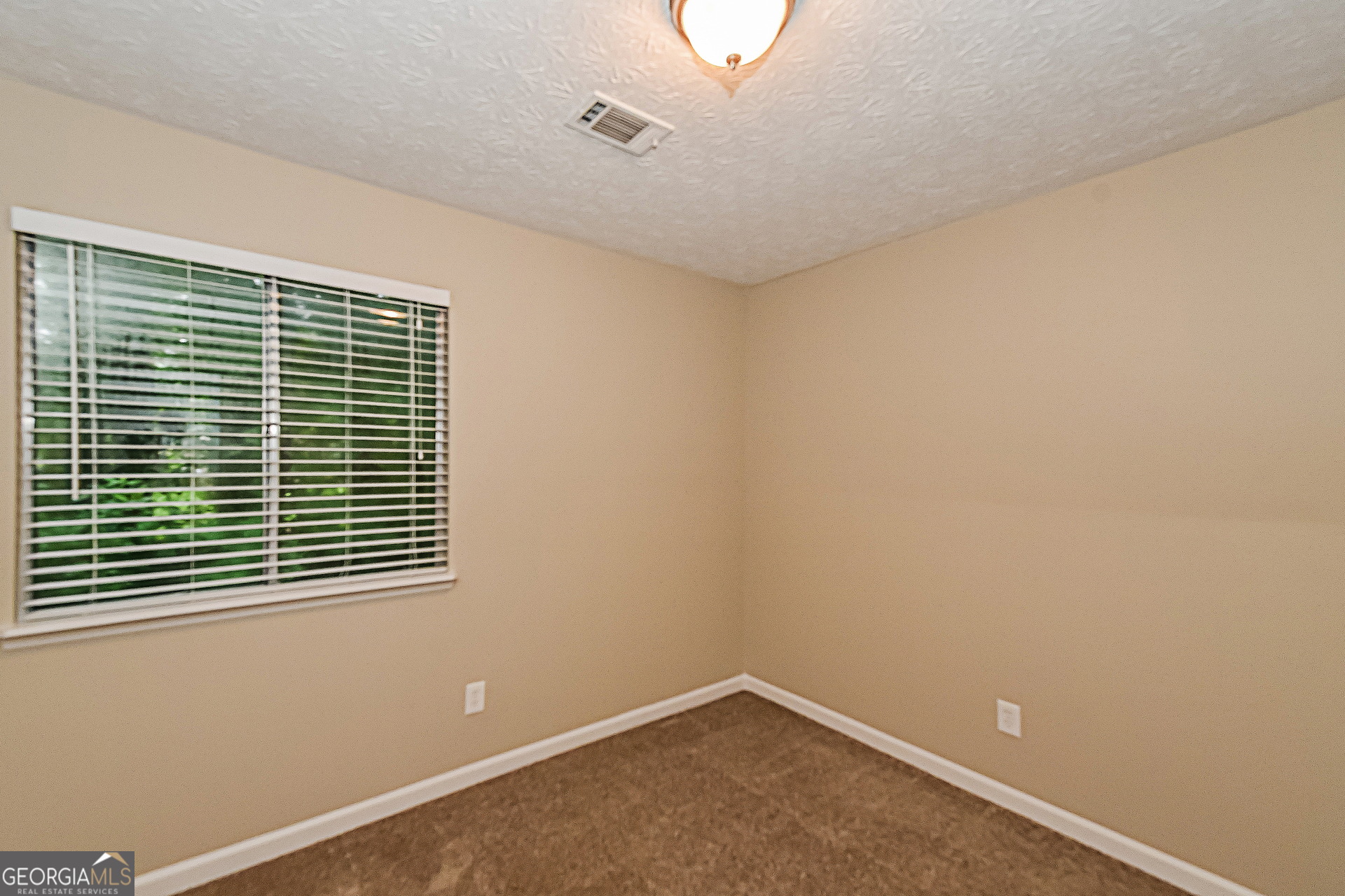 MARLBOROUGH - Residential Lease