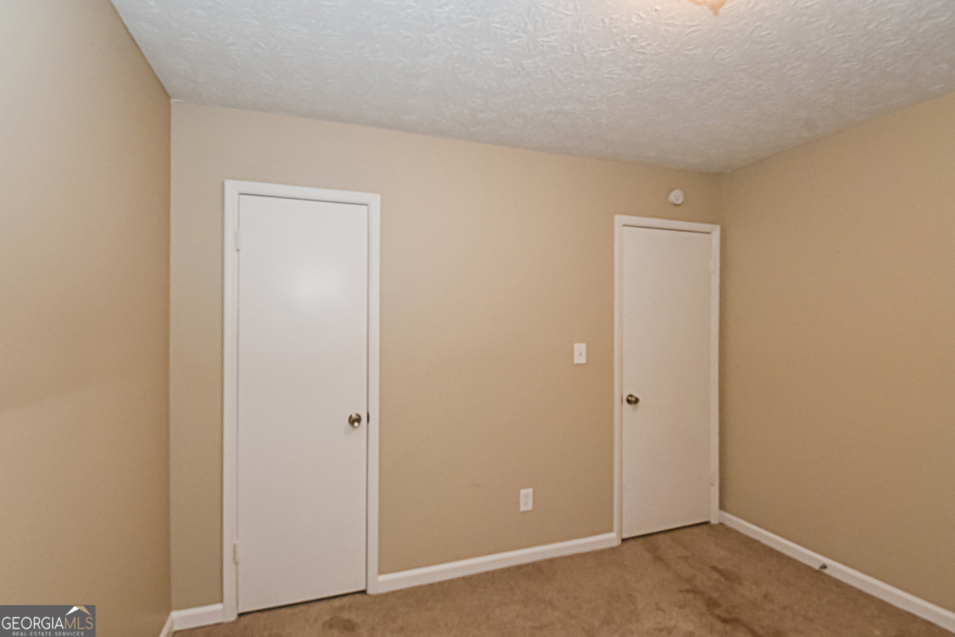 MARLBOROUGH - Residential Lease