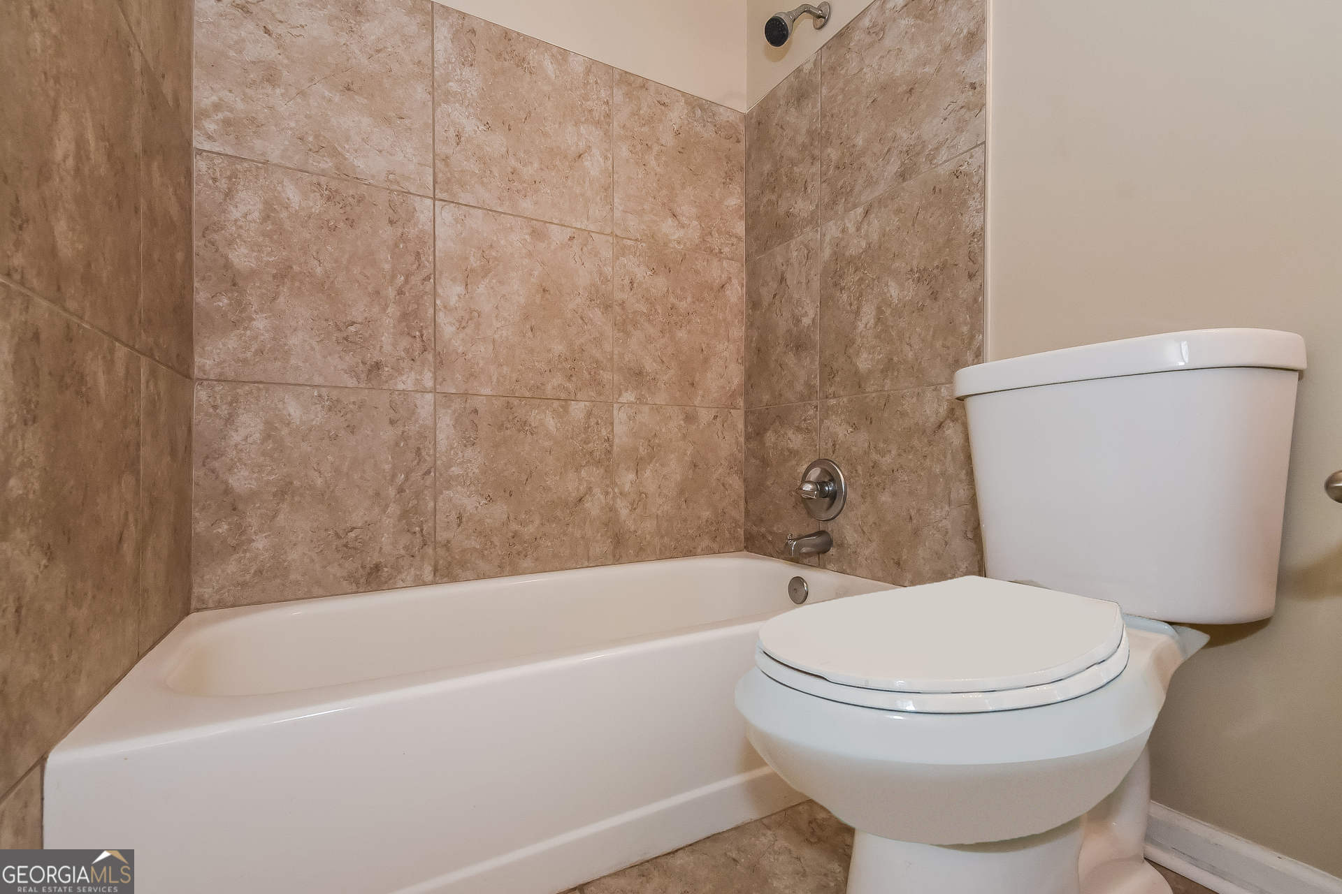 MARLBOROUGH - Residential Lease