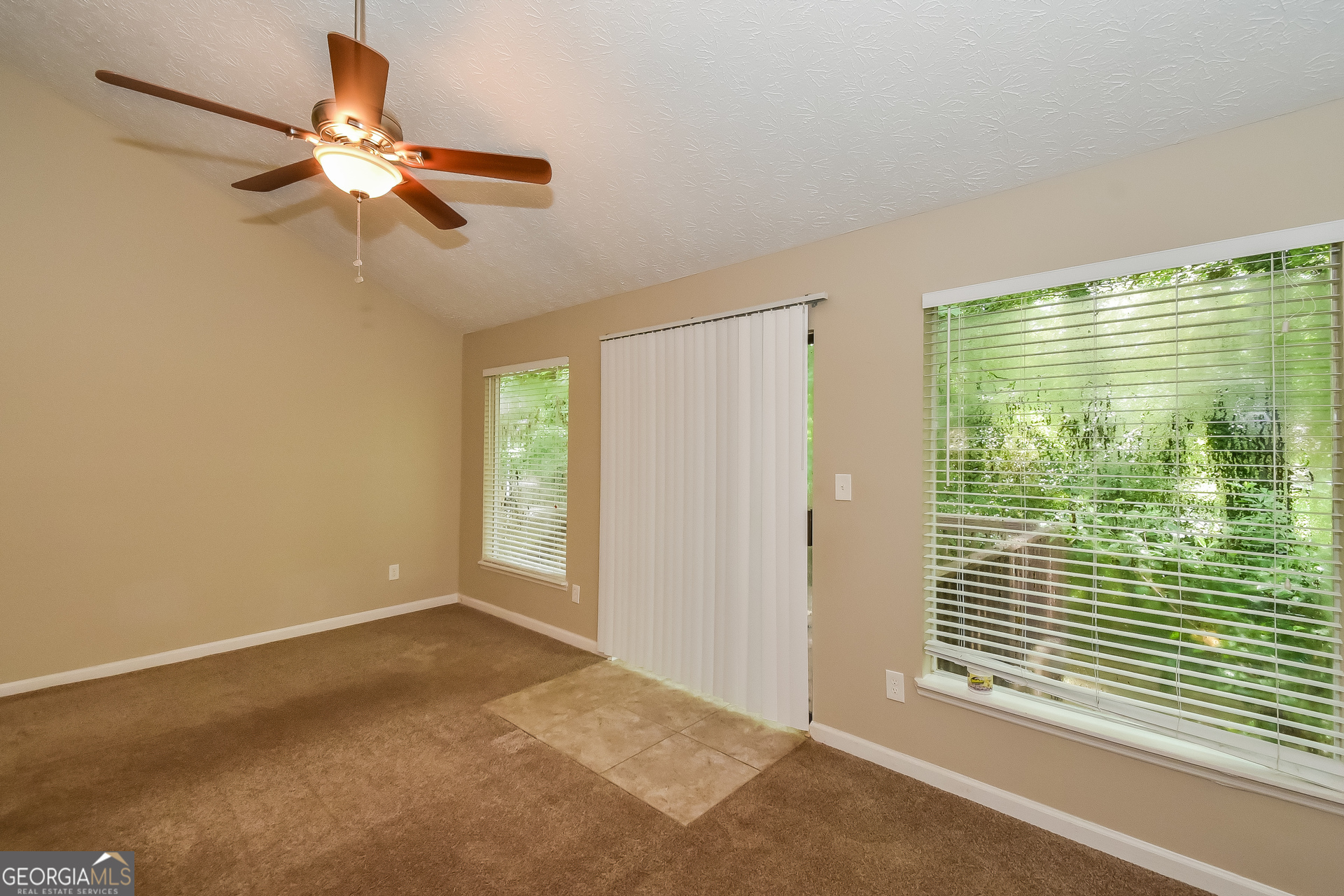 MARLBOROUGH - Residential Lease