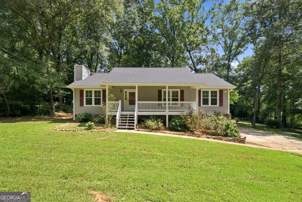 Photo of 137 Village Court, Woodstock, GA 30188 (MLS # 10839754)