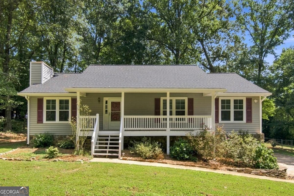 Photo of 137 Village Court, Woodstock, GA 30188 (MLS # 10839754)