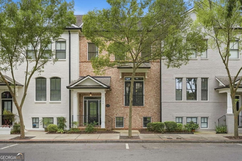 Photo of 372 Suwanee Avenue, Suwanee, GA 30024 (MLS # 10846778)