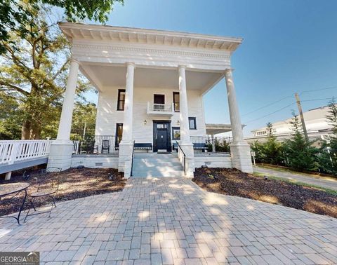1029 Elm ST Commerce GA 30529
