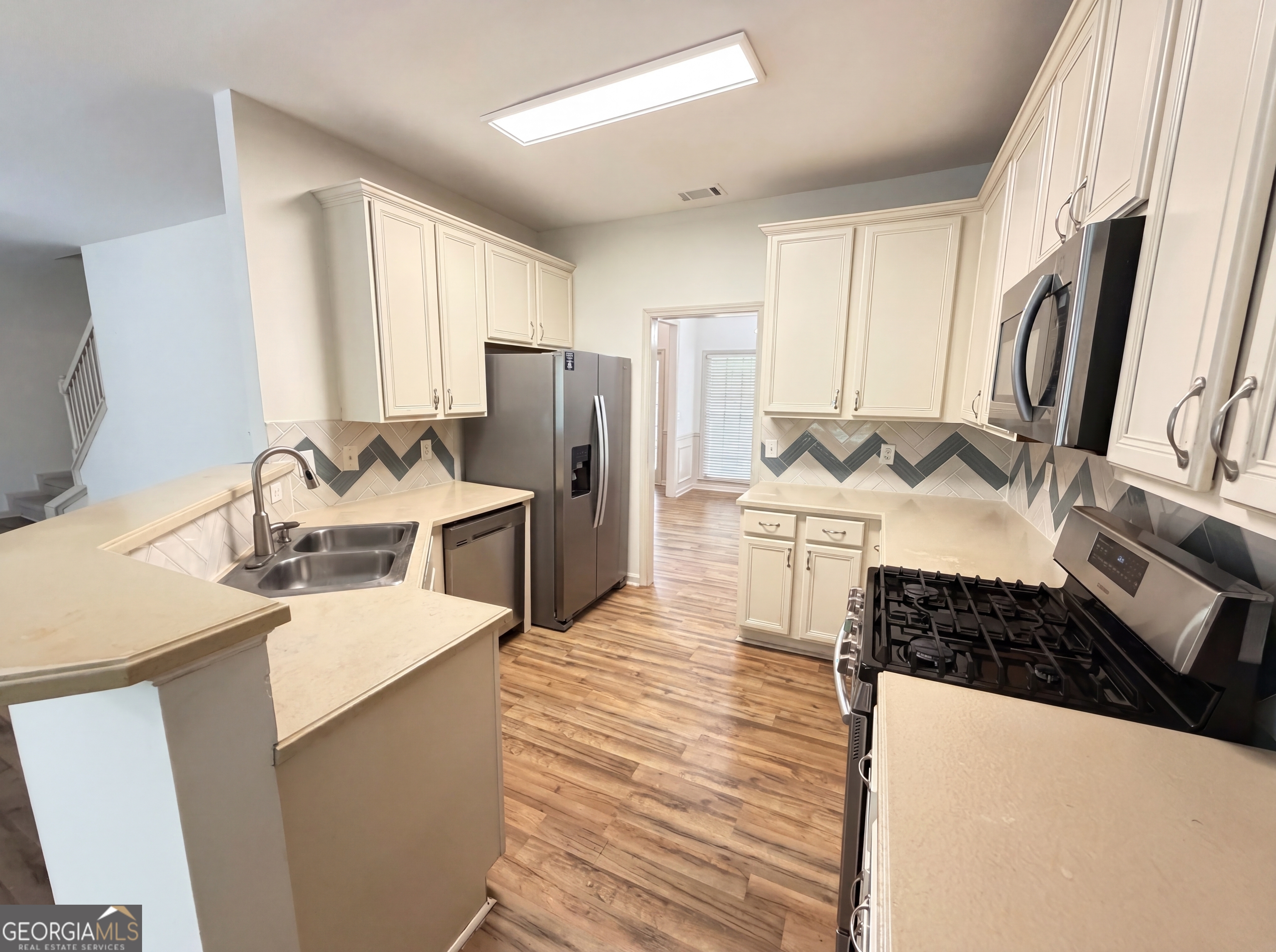 2945 Highland PASS