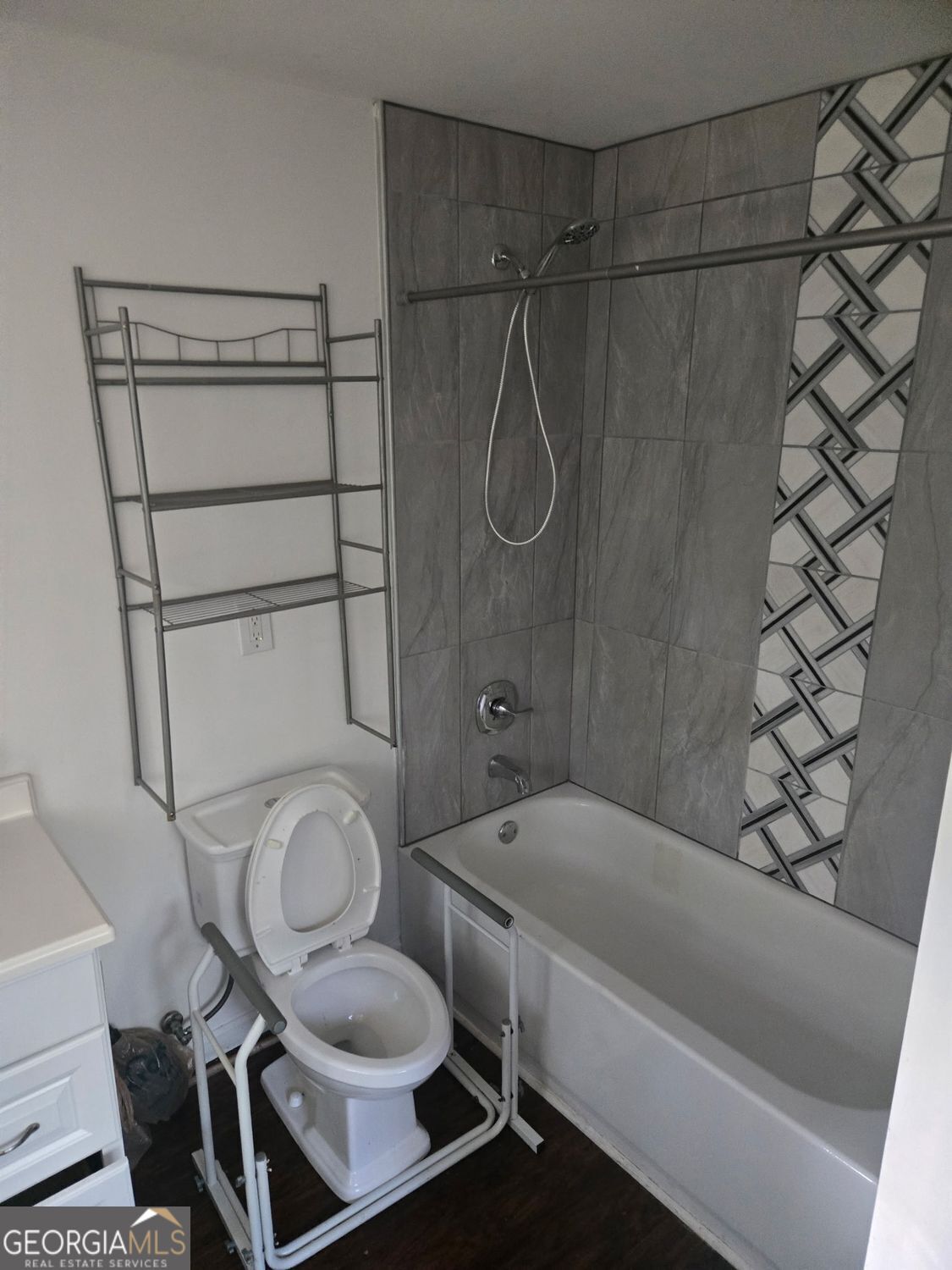 Pinebrook Acres - Residential