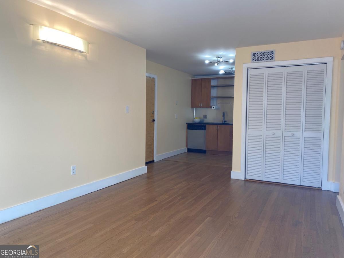 181 Powell ST SE 2